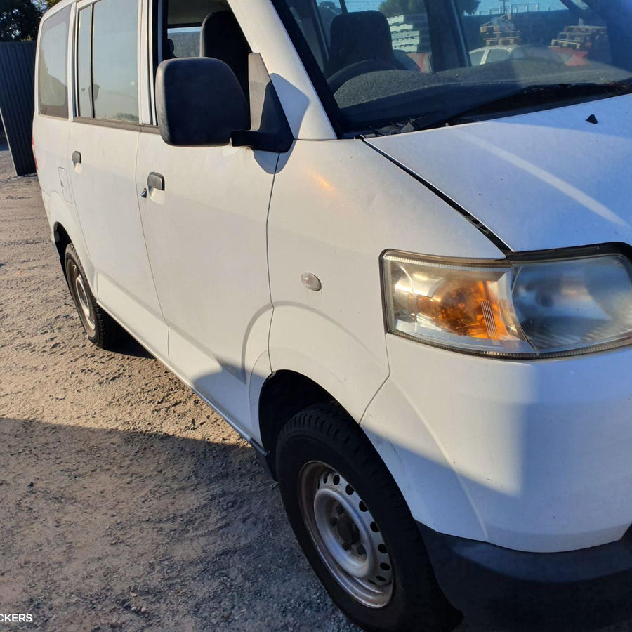 2008 Suzuki Apv Right Front Door Window