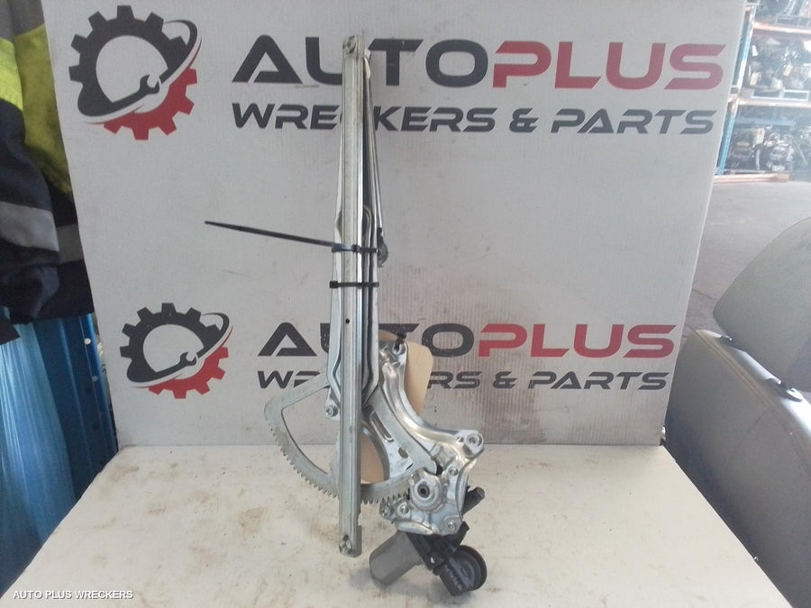 2014 Toyota Landcruiser Left Front Window Reg Motor