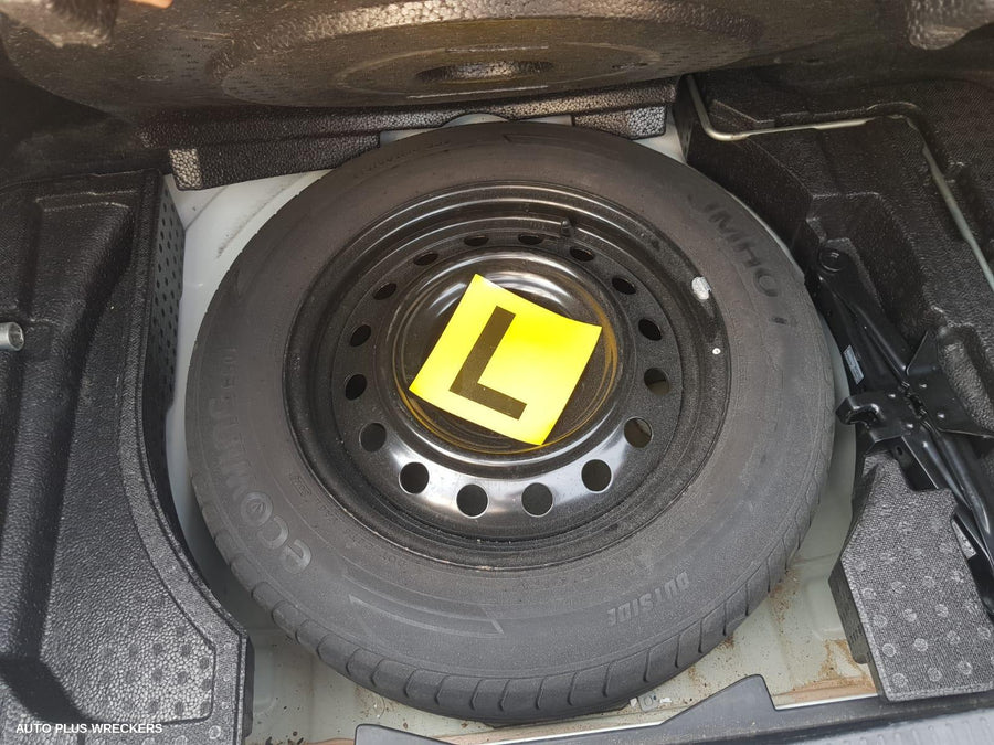 2016 Toyota Camry Left Indicator Fog Side