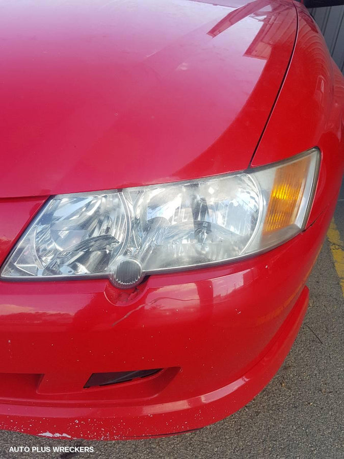 2004 Holden Commodore Right Headlamp