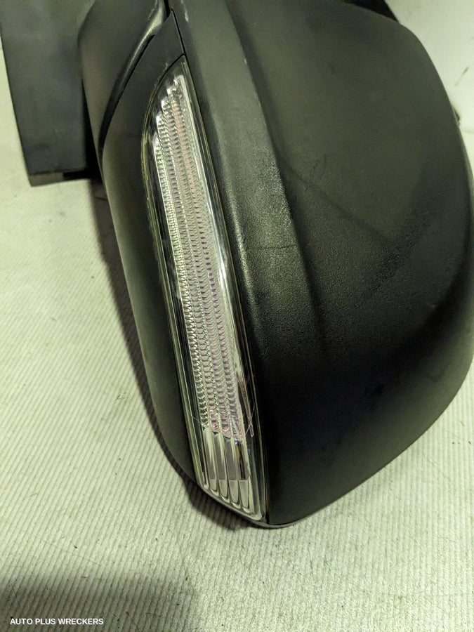 2015-2025 Ldv G10 Left Door Mirror