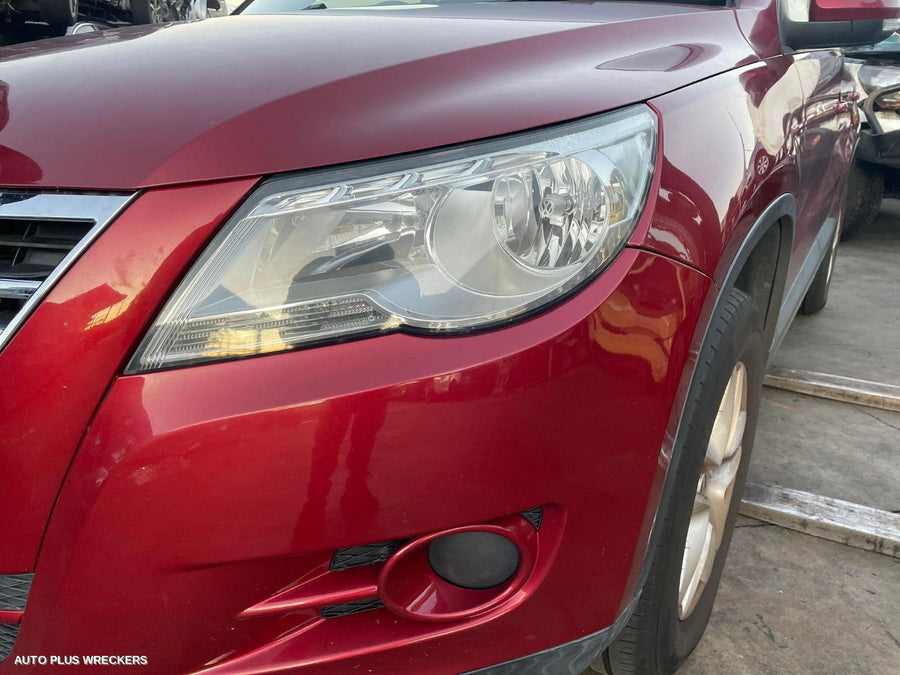 2009 Volkswagen Tiguan Left Rear Door Sliding