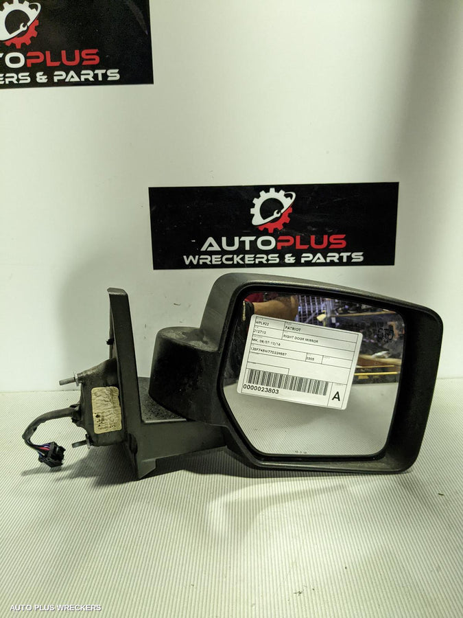 2008 Jeep Patriot Right Door Mirror