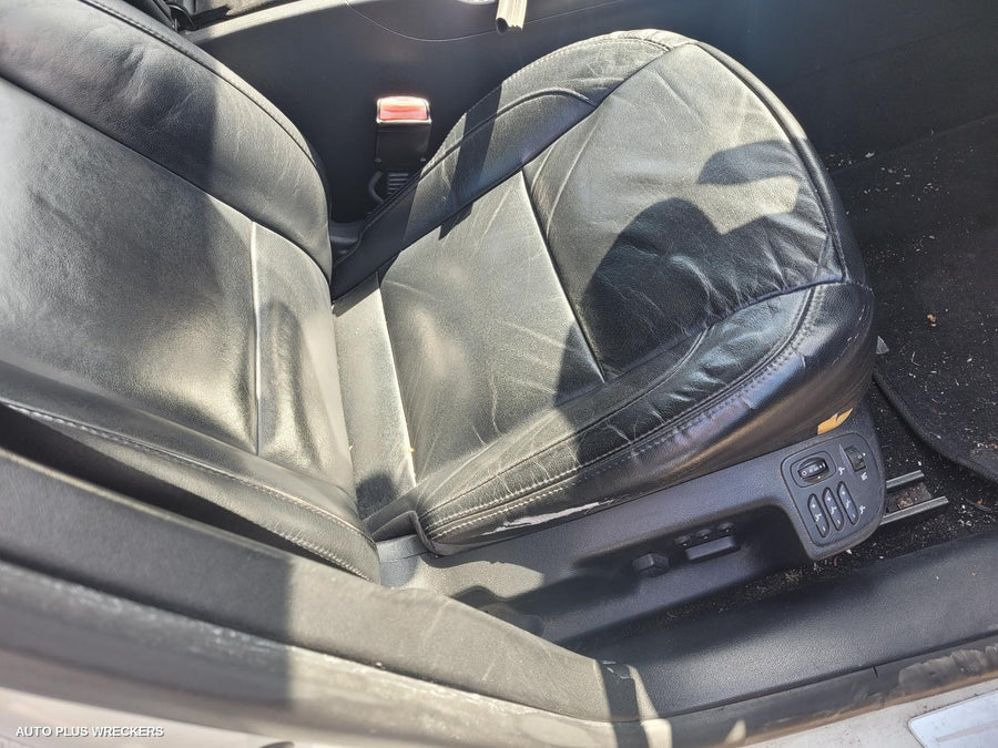 2011 Renault Latitude Right Rear Door Sliding