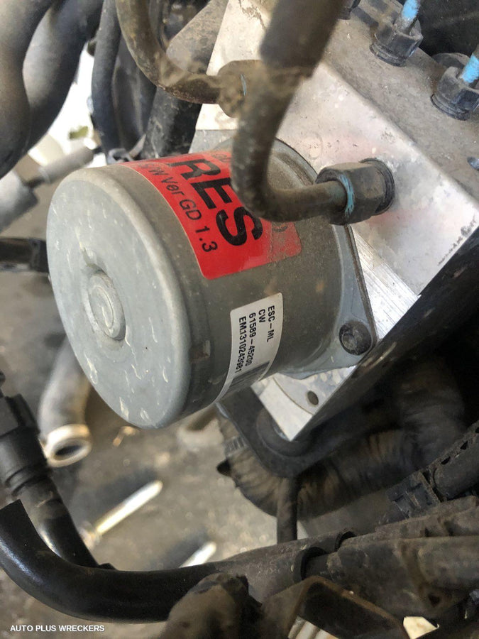 2014 Hyundai I30 Abs Pump Modulator