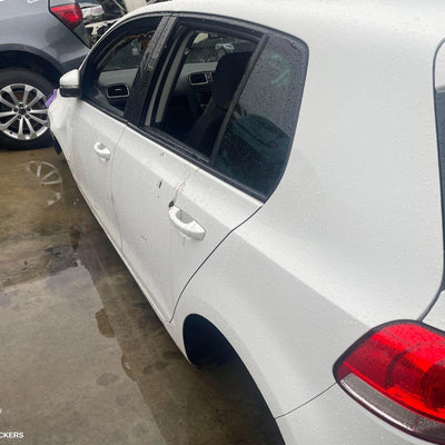 2009 Volkswagen Golf Left Front Door Window