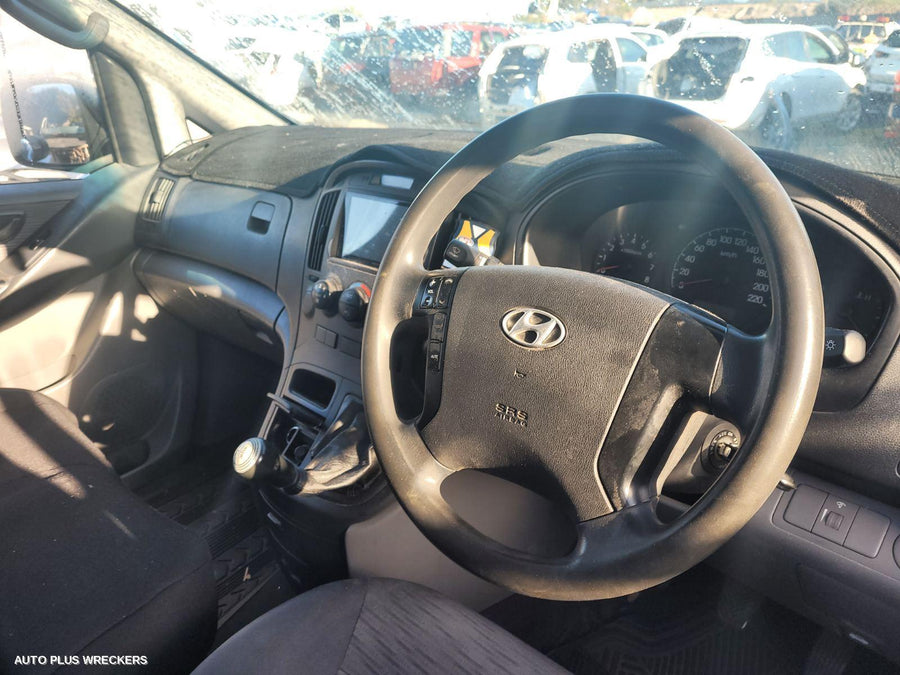 2011 Hyundai Iload/imax Headrest
