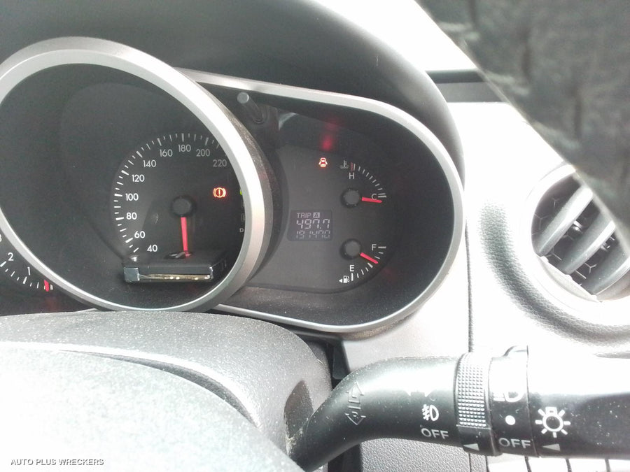 2010 Mazda Cx7 Left Guard Liner