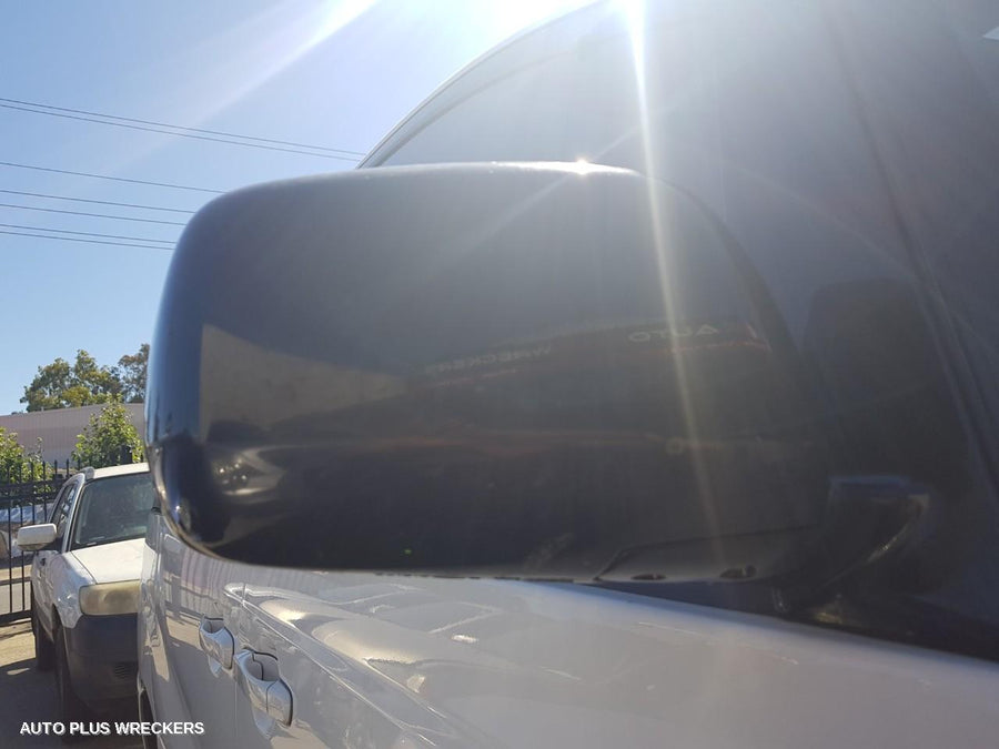 2005 Toyota Tarago 2nd Seat  Rear Seat