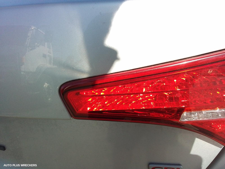 2013 Kia Optima Right Rear Door Sliding