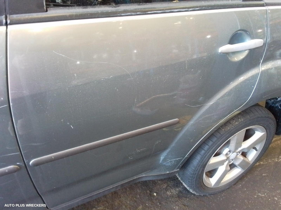 2006 MITSUBISHI OUTLANDER WASHER BOTTLE