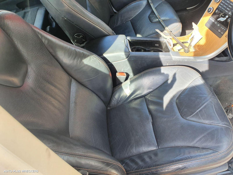 2009 Volvo Xc60 Right Rear Door Sliding