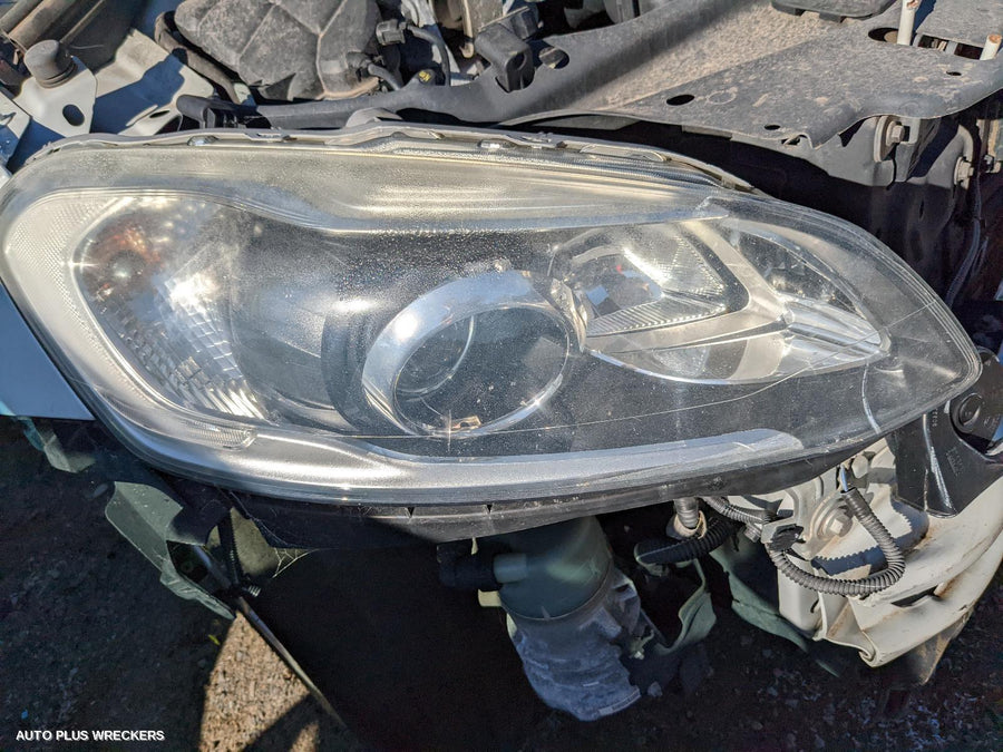 2015 VOLVO XC60 LEFT FRONT DOOR