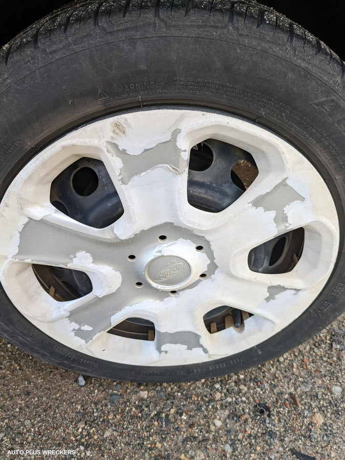 2011 Ford Fiesta Left Rear Door Sliding