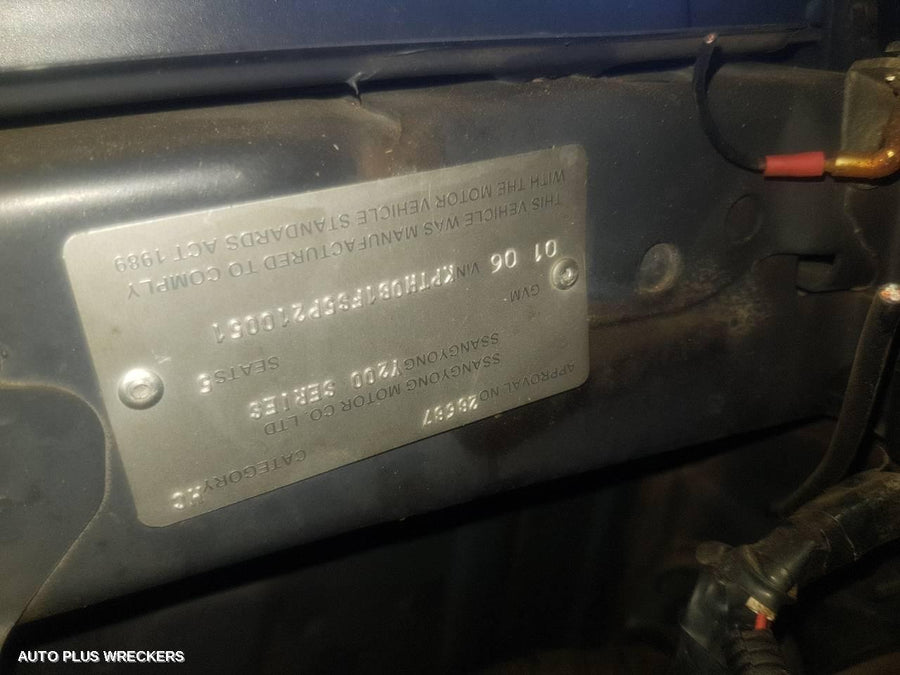 2006 Ssangyong Rexton Right Rear Door Sliding