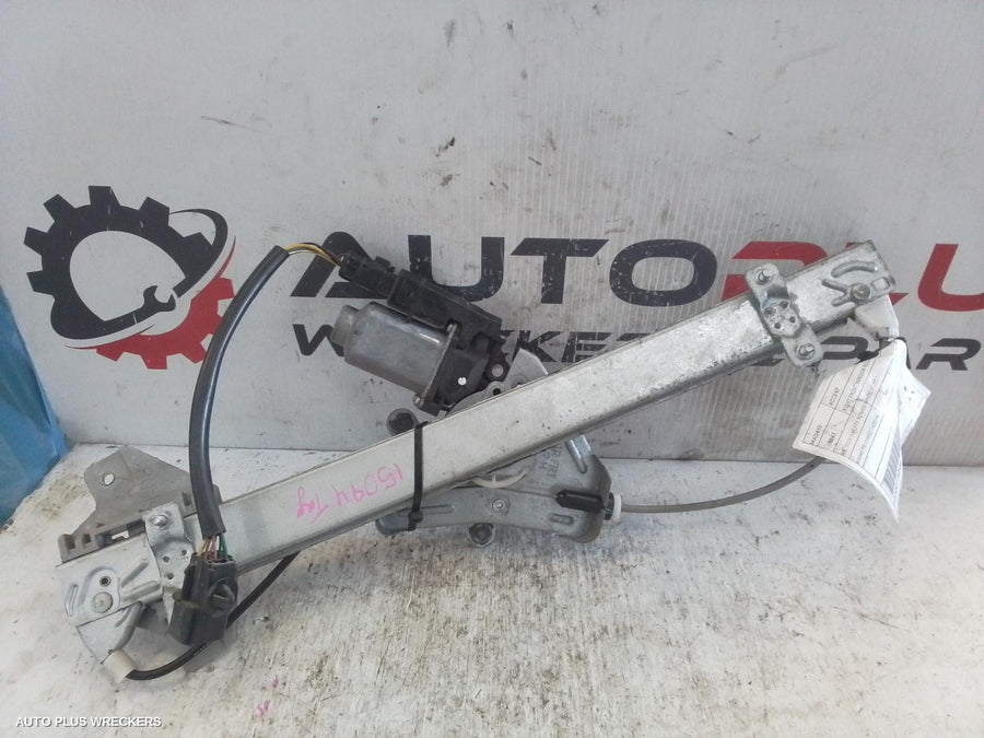 2011-2019 Hyundai Accent Right Front Window Reg Motor