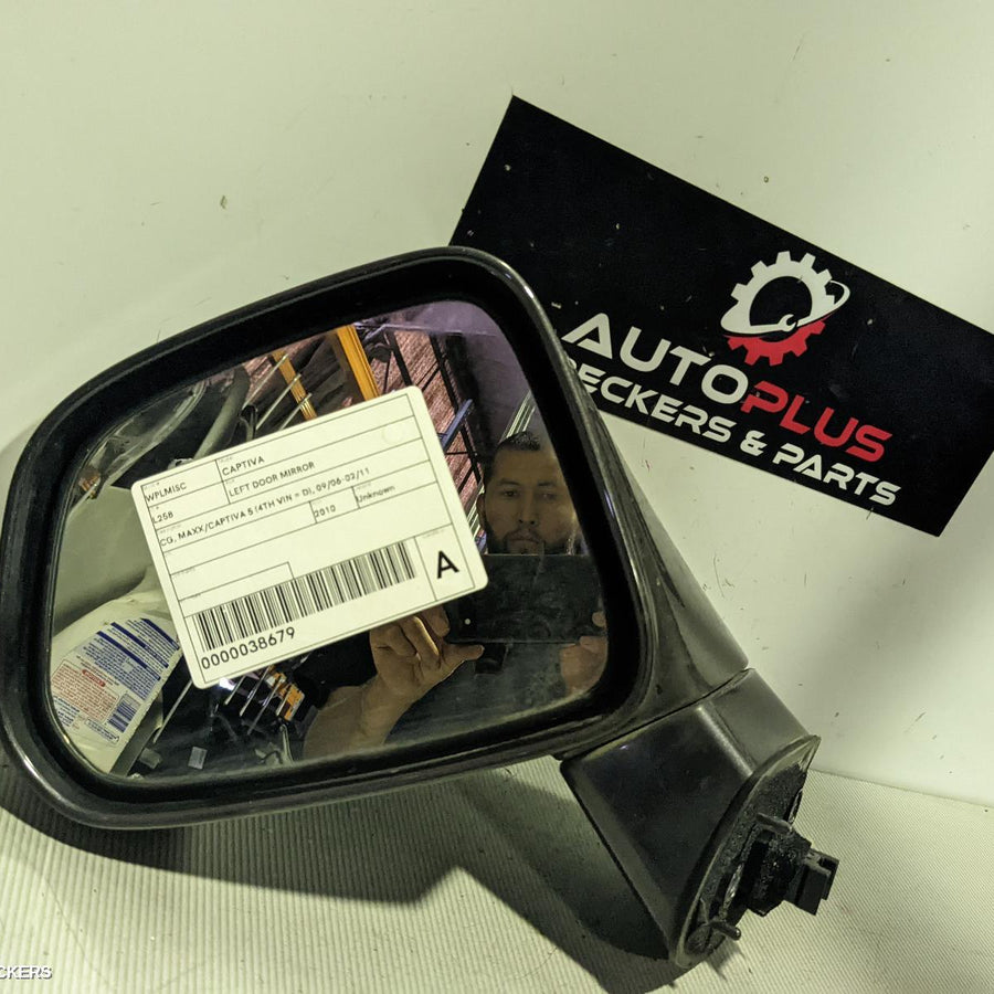 2010 Holden Captiva Left Door Mirror