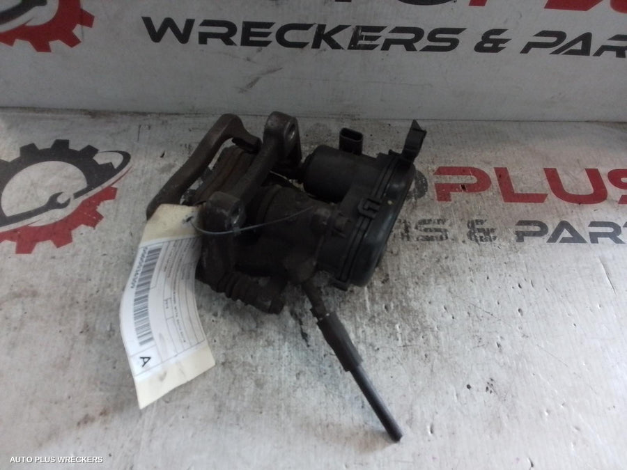 2013-2018 Mercedes A Class Caliper