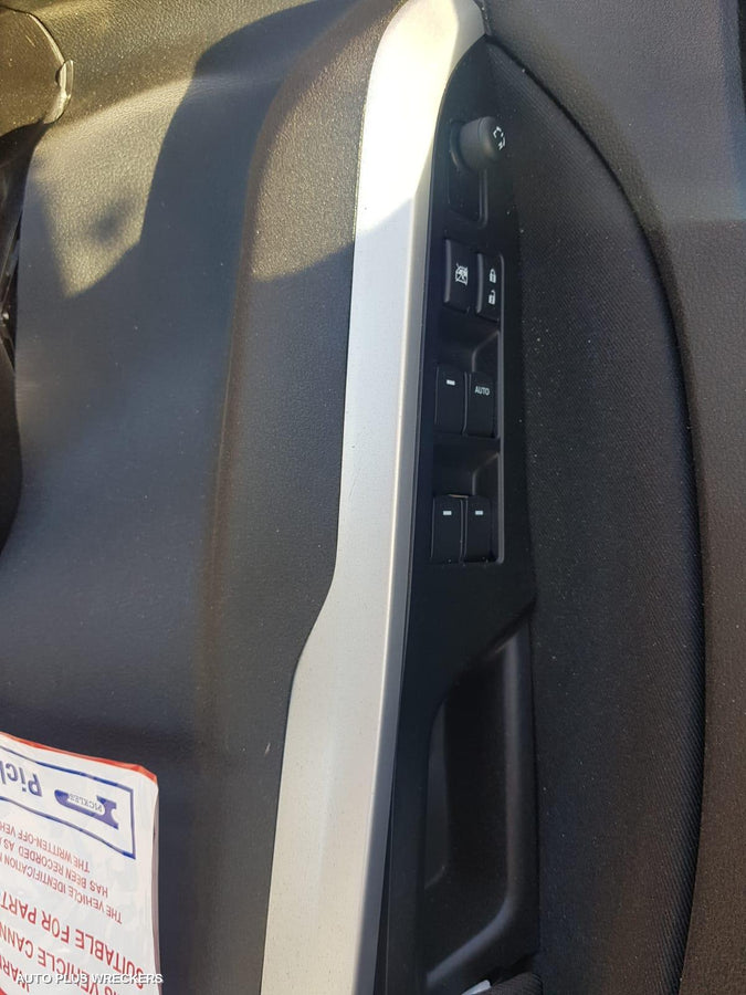 2017 Suzuki Vitara Right Indicator Fog Side