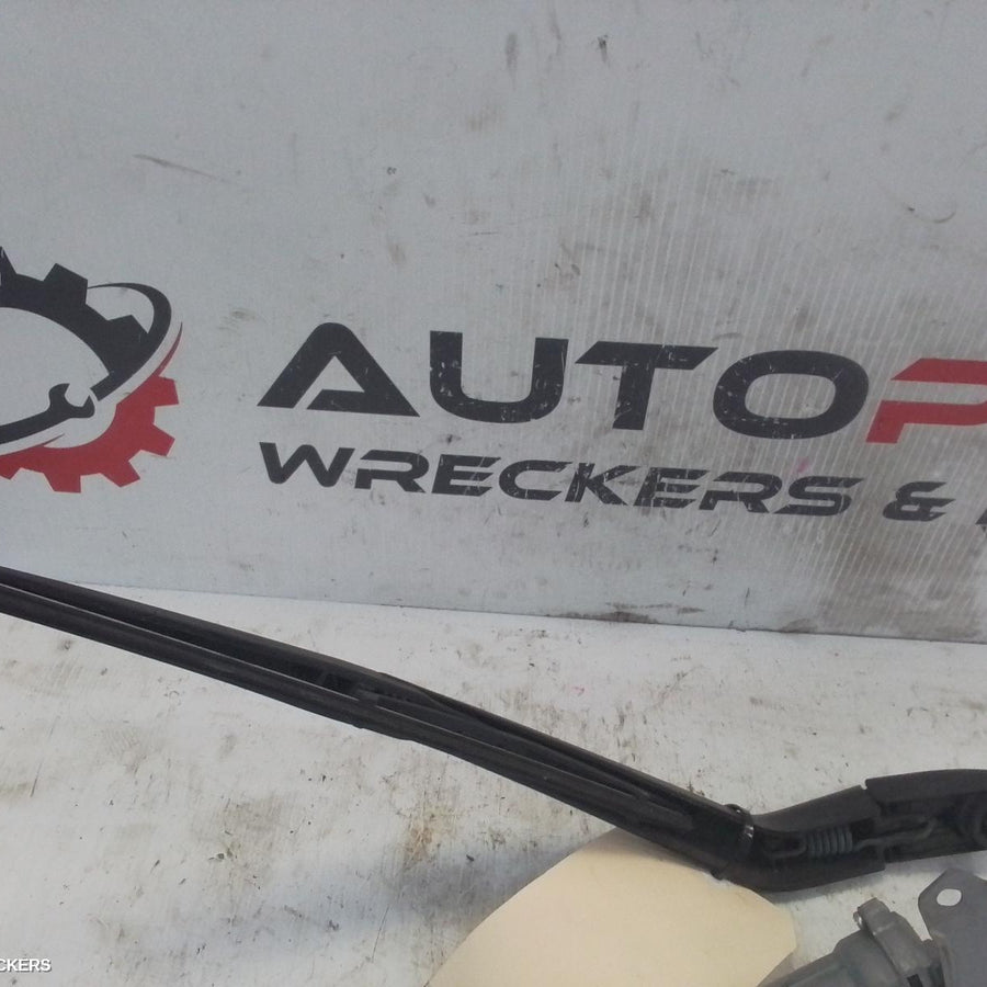 2012-2023 Mitsubishi Mirage Wiper Arm