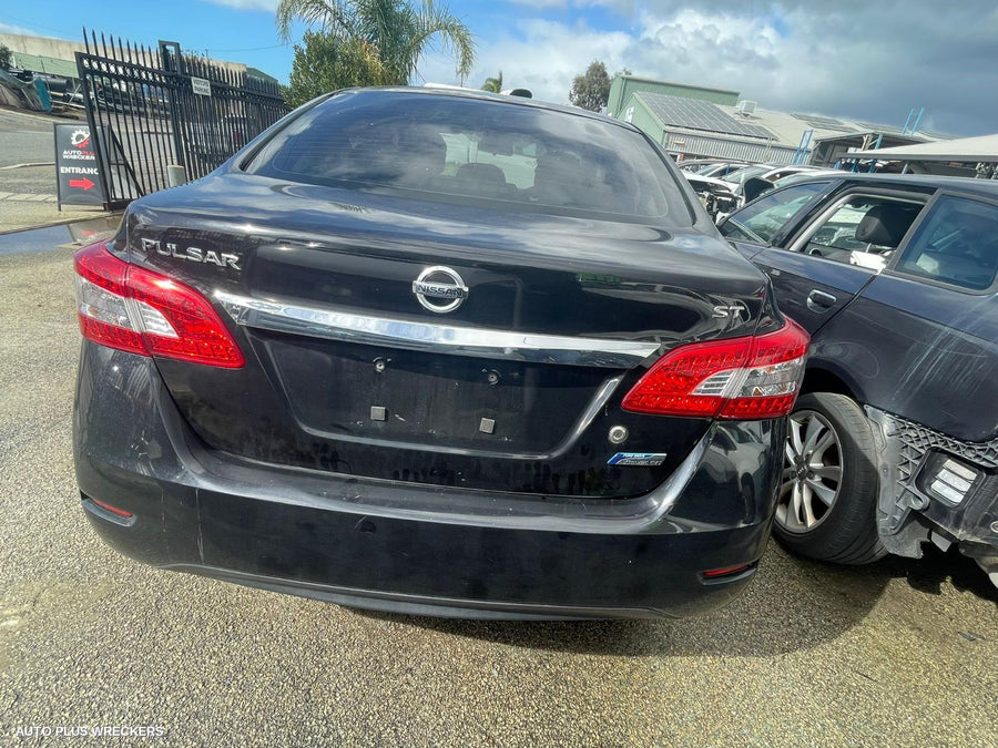 2013 Nissan Pulsar Left Door Mirror