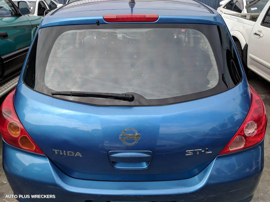 2006 Nissan Tiida Right Front Door Window