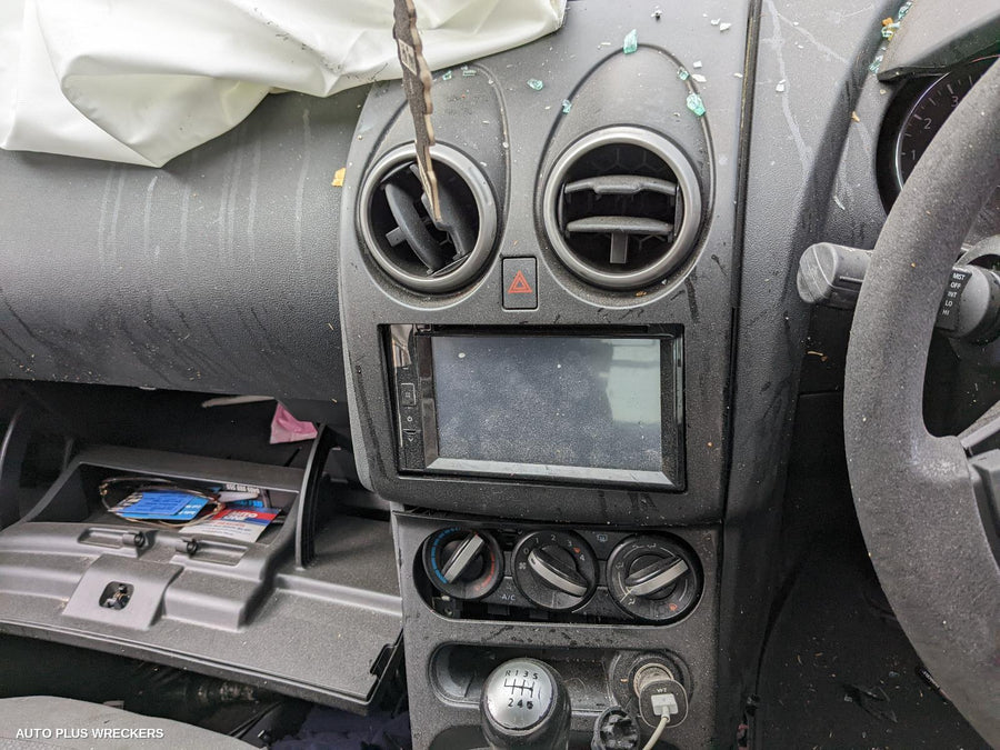 2011 Nissan Dualis Rear Bumper