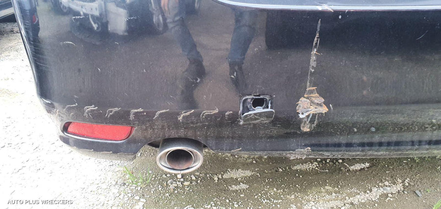 2010 Subaru Liberty Right Rear Door Sliding