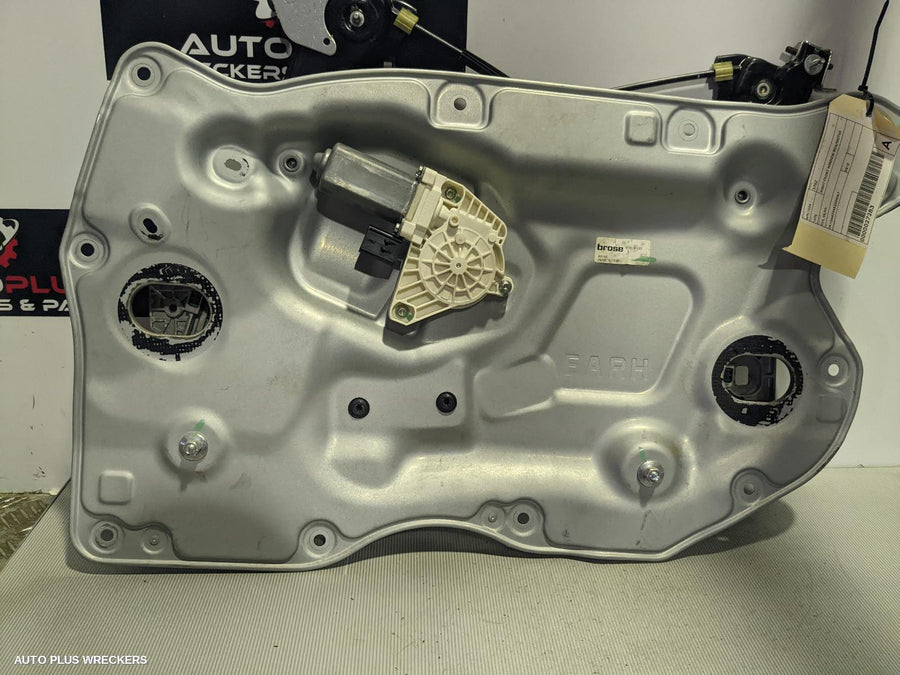 2010 Nissan 370z Right Front Window Reg Motor