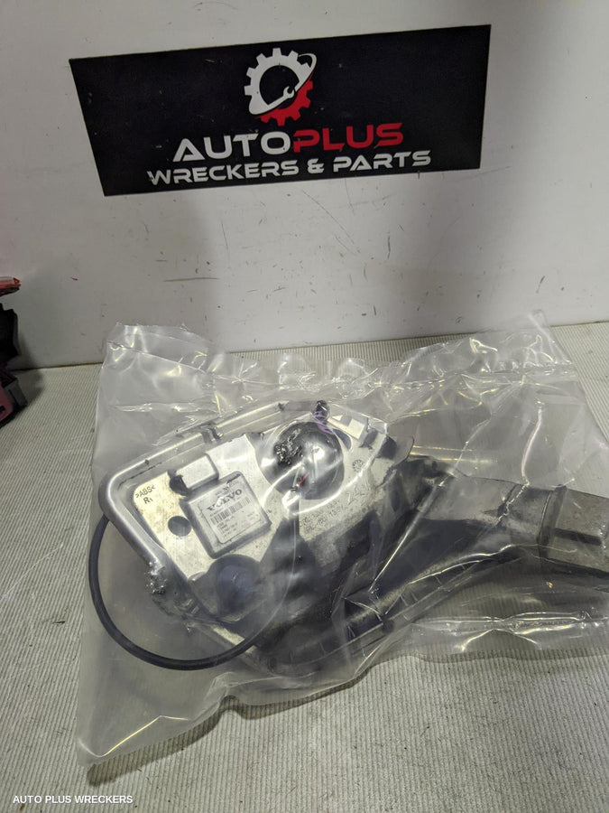 2015 Volvo Xc60 Right Indicator Fog Side