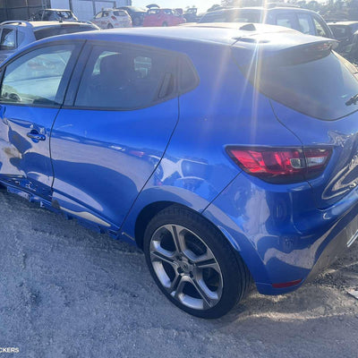 2015 Renault Clio Right Rear Door Sliding