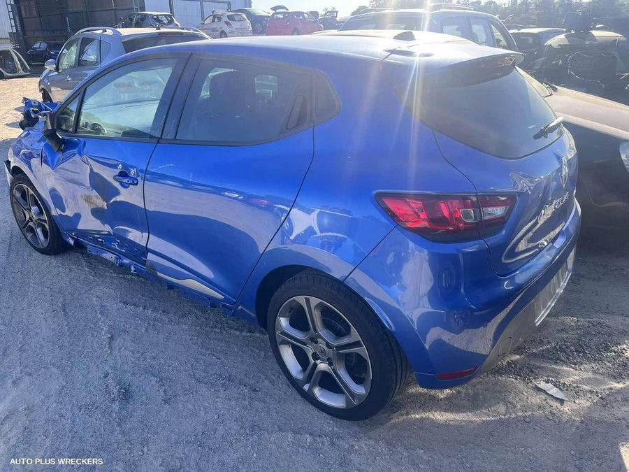 2015 Renault Clio Right Rear Door Sliding