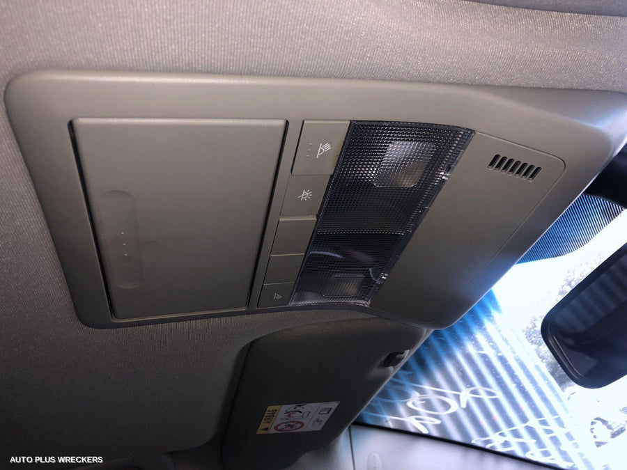 2016 Holden Captiva Courtesy Light