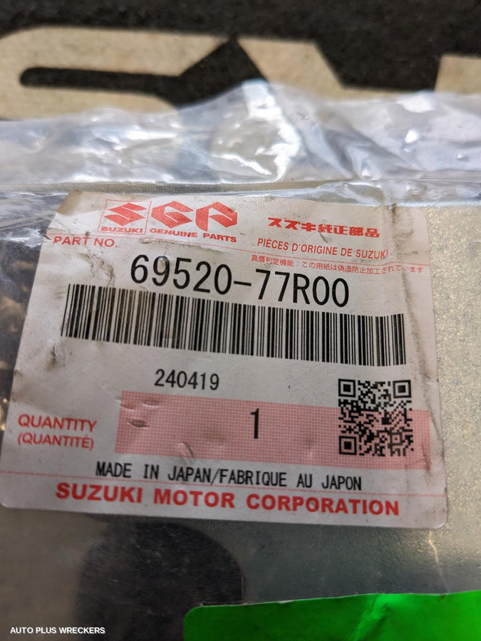 2015 Suzuki Jimny Bootlid Tgate Hinge