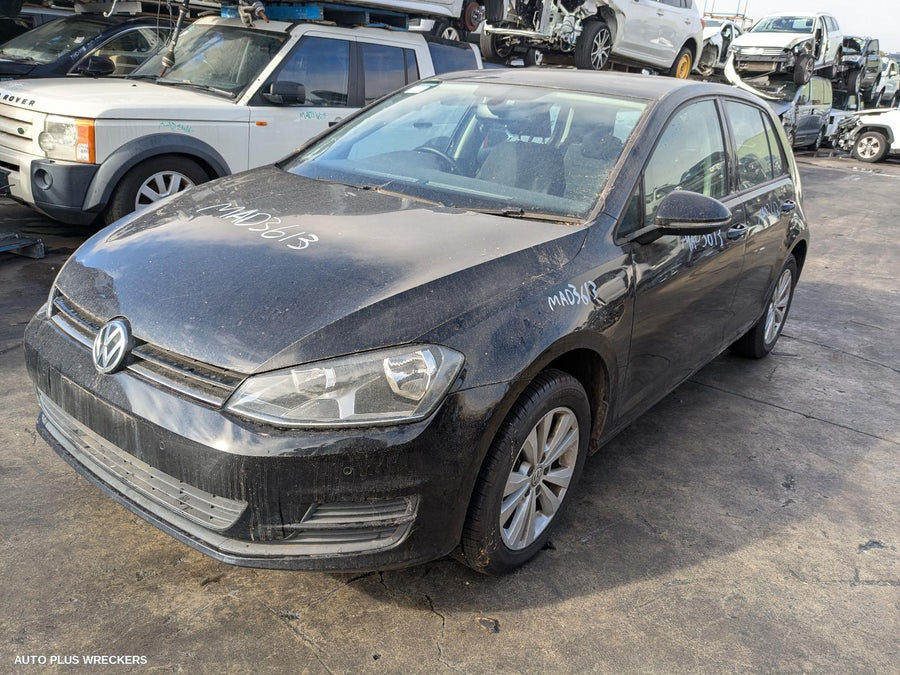 2012-2017 Volkswagen Golf Right Guard