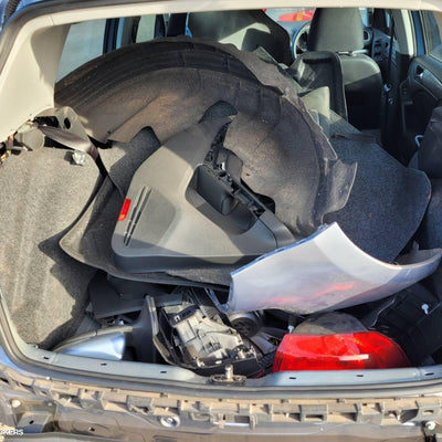 2010 Volkswagen Golf Left Taillight