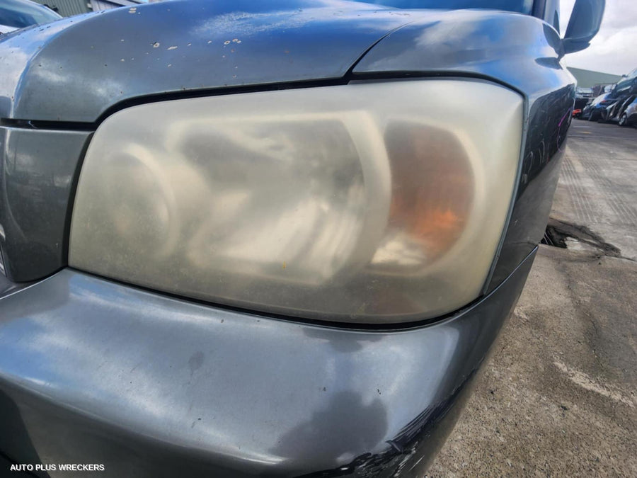 2001-2007 Toyota Kluger Right Guard