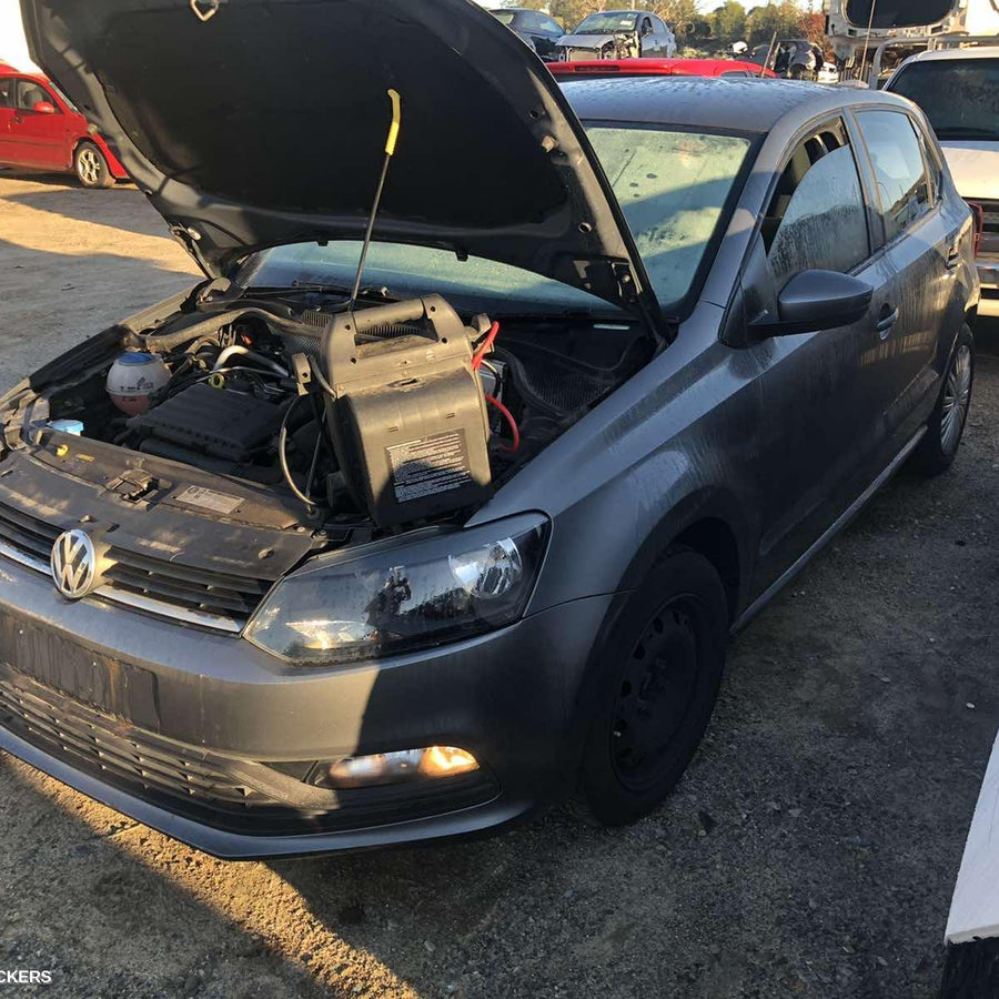 2016 Volkswagen Polo Left Indicator Fog Side