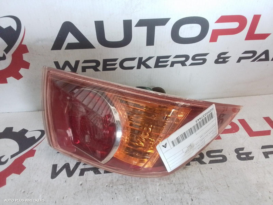 2007-2009 Mitsubishi Lancer Left Taillight