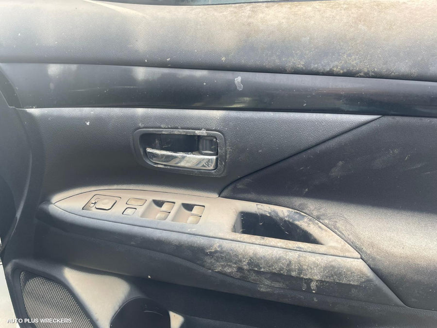 2019 Mitsubishi Outlander Heater Ac Controls