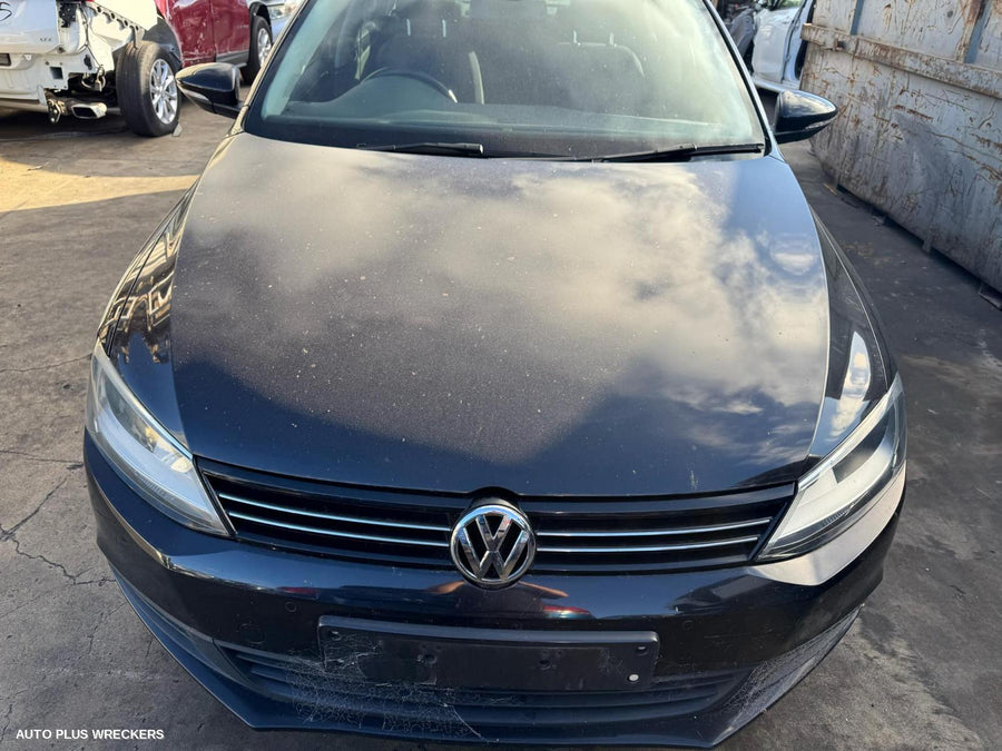 2012 Volkswagen Jetta Left Rear Door Sliding