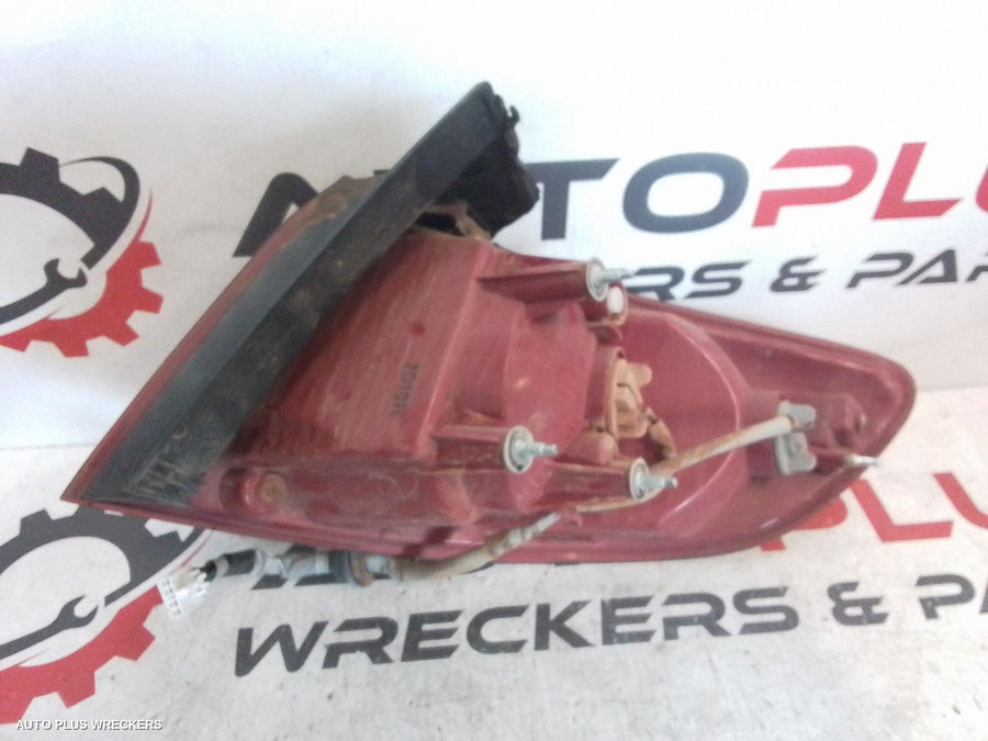 2007 Hyundai Santa Fe Left Taillight