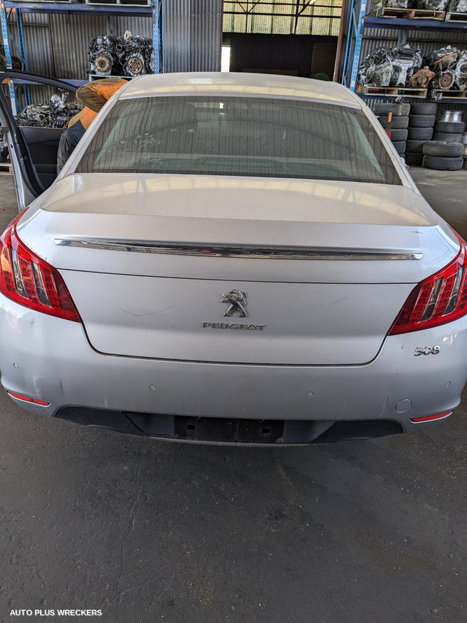 2011-2015 Peugeot 508 Bonnet
