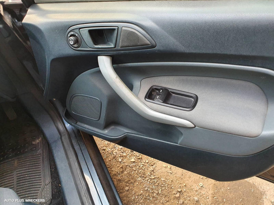 2011 FORD FIESTA BONNET