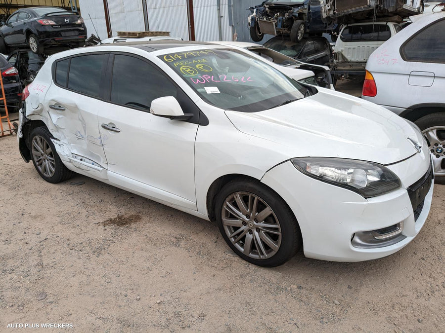 2013 Renault Megane Left Taillight