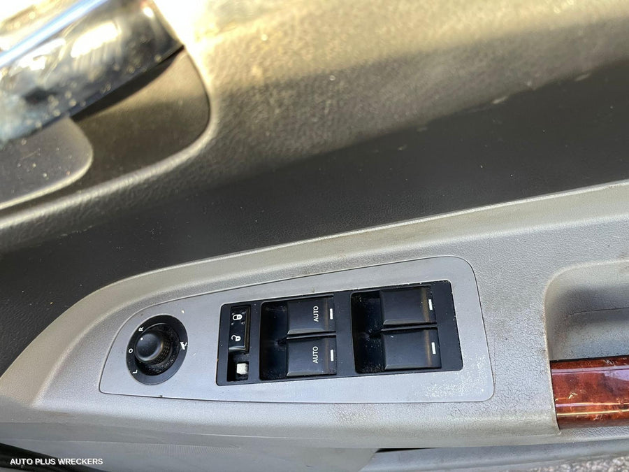 2007 Chrysler 300c Right Rear Door Sliding