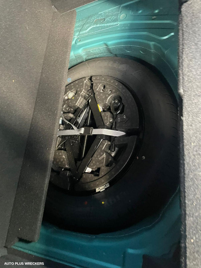 2021 Volkswagen T-cross Left Front Door