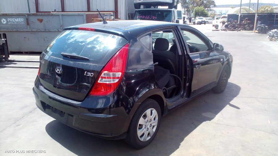 2010 Hyundai I30 Left Guard