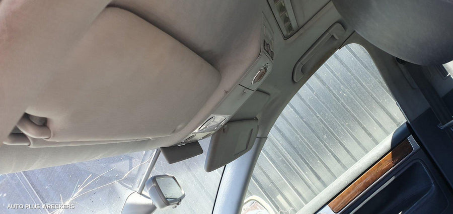 2004 Volkswagen Touareg Left Guard