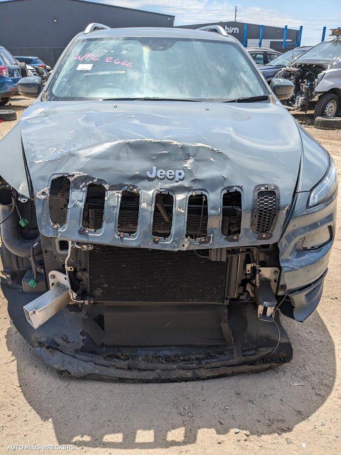 2014-2018 Jeep Cherokee Left Taillight